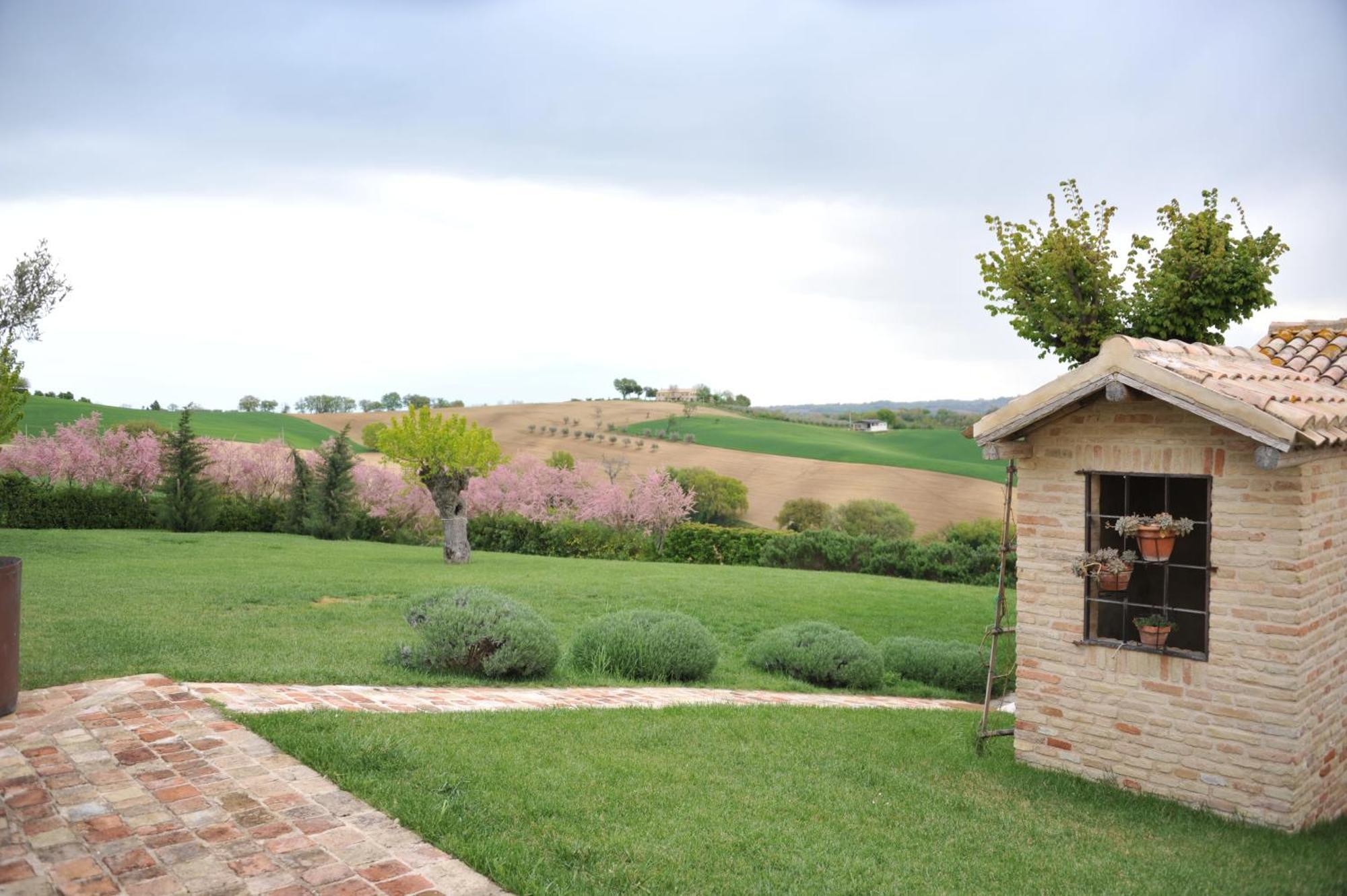 Гостьовий будинок Solea Relais Di Charme- Adults Only Trecastelli Екстер'єр фото
